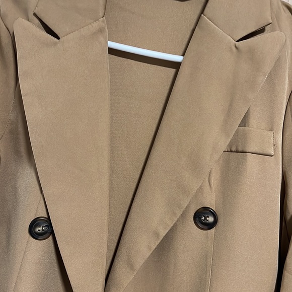 NWOT Neutral two piece set, pants size M, high waisted, blazer S - Picture 3 of 6